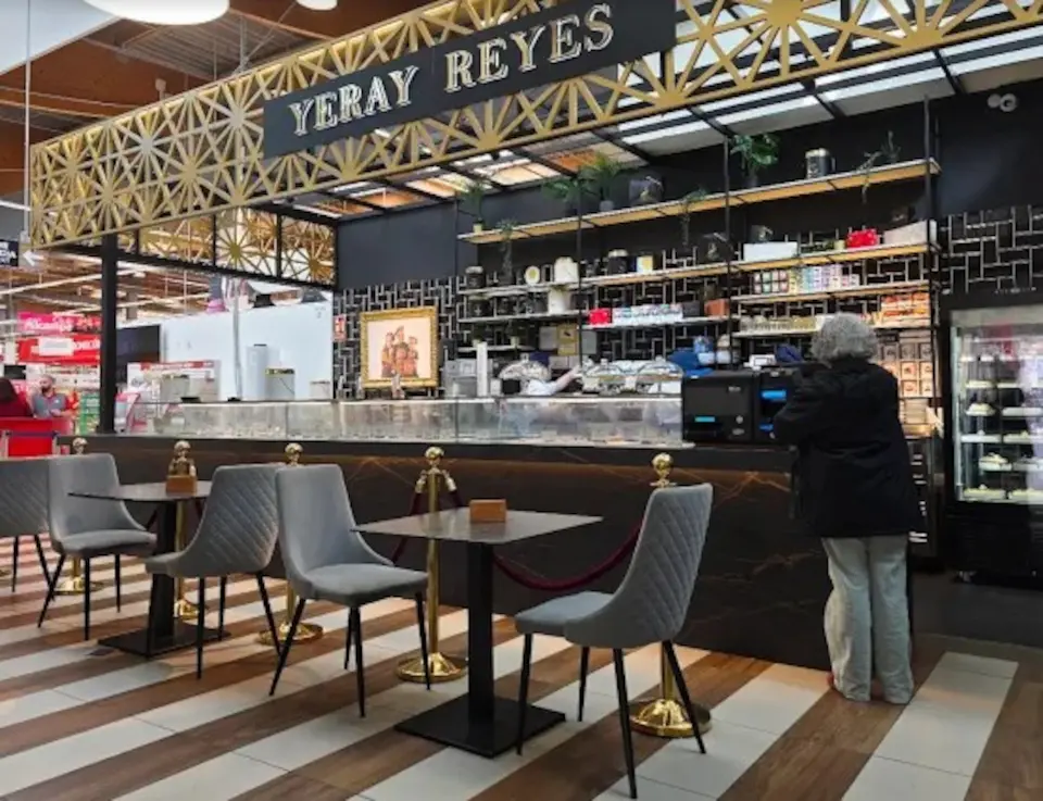 YERAY REYES PASTELERÍAS