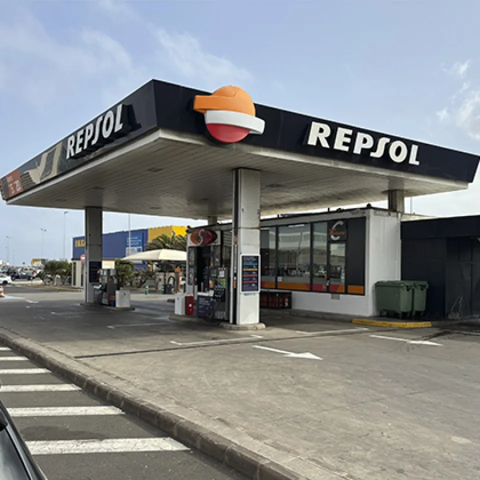 ESTACIÓN DE SERVICIO REPSOL